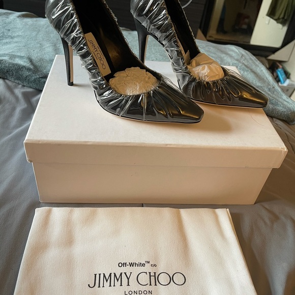 Jimmy Choo - Picture 2 of 3